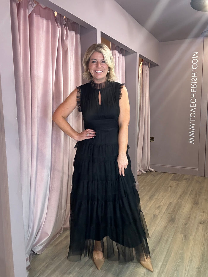 Metis Dress (Black)