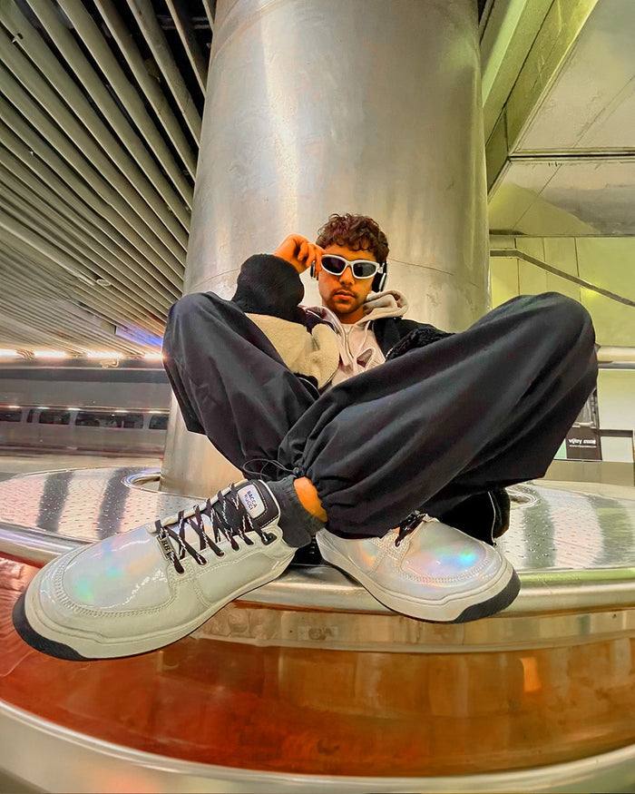 Bacca Bucci Mutliverse 2.0 Shimmering Silver Streak Low-Top Dance Sensation Sneakers