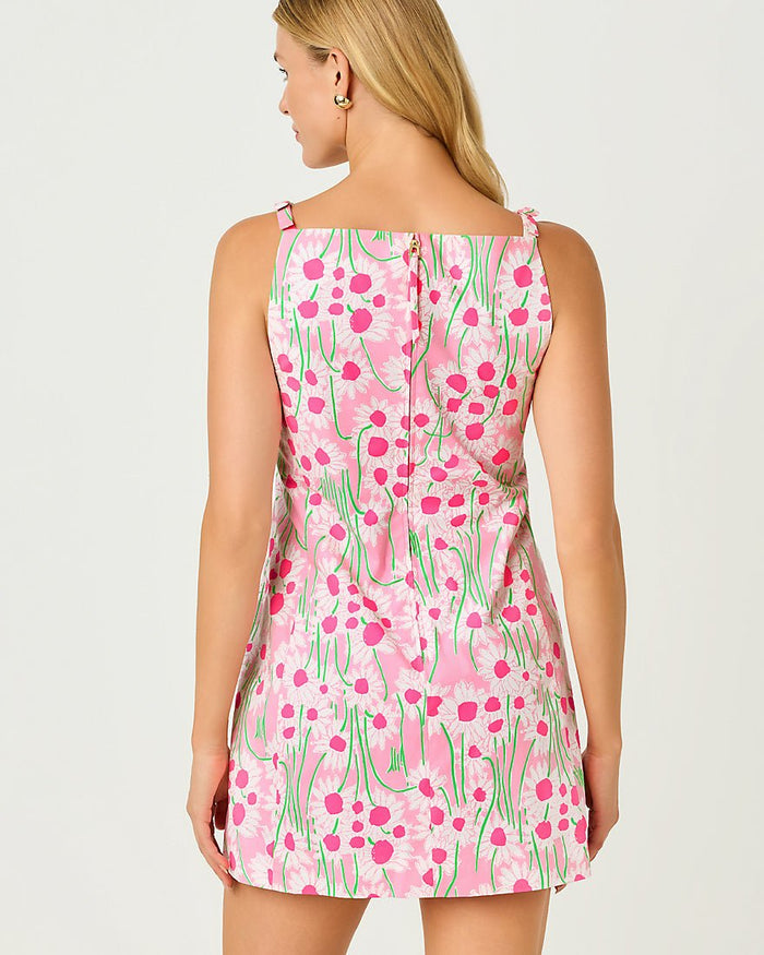 Lilly Pulitzer - Delores Sleeveless Romper - Conch Shell Pink Sunny Daisies