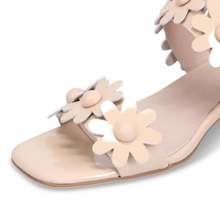 Django & Juliette HATSYL Heeled Sandal in Nougat