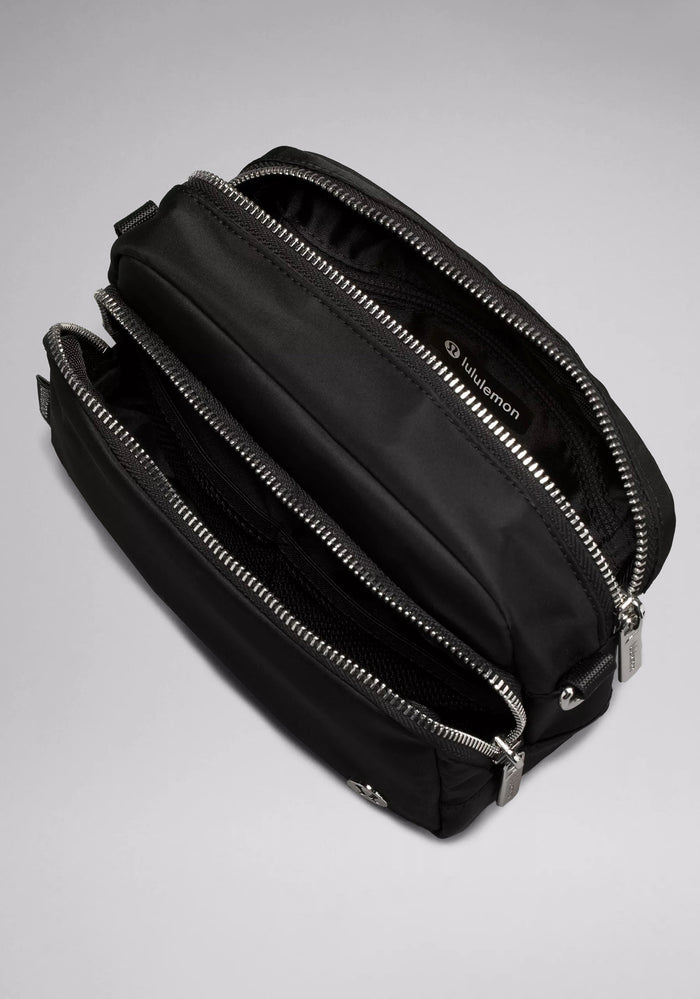 Everywhere Crossbody Bag 2L | Metal Hardware