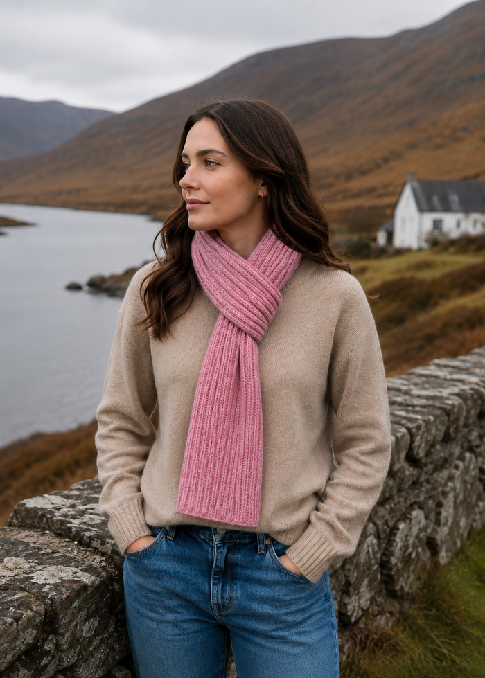 Fisherman Donegal Fleck Wool Scarf | Pink