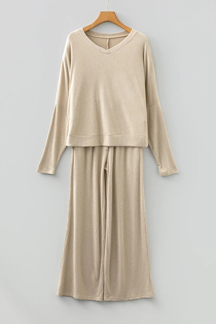 Jet Stream 3D Ribbed V Neck Pullover Drawstring Pants 2 Piece Lounge Set – Cream