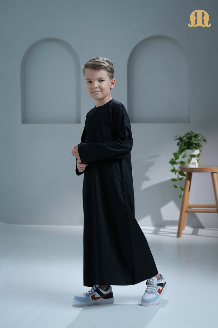 Kurvig Omani Black Thobe for Kids