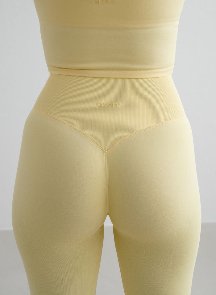 Mellow Shape Seamless Petite Tights