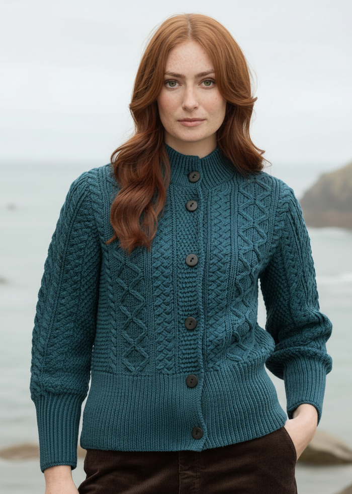 Merino Wool Short Aran Cardigan | Bermuda