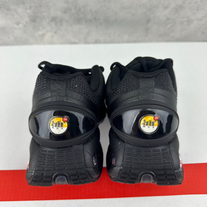 Nike Air Max DN Triple Black
